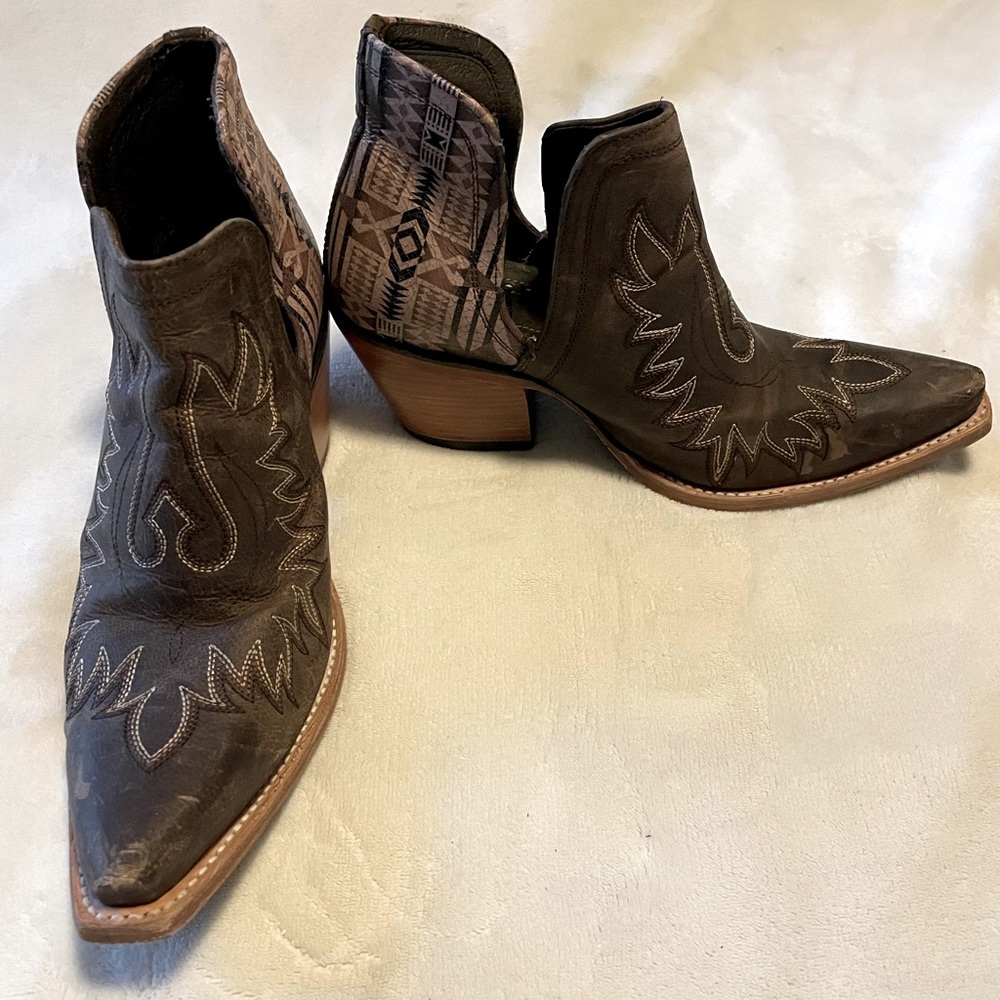 Ariat x Pendleton Dixon Brown Aztec Booties